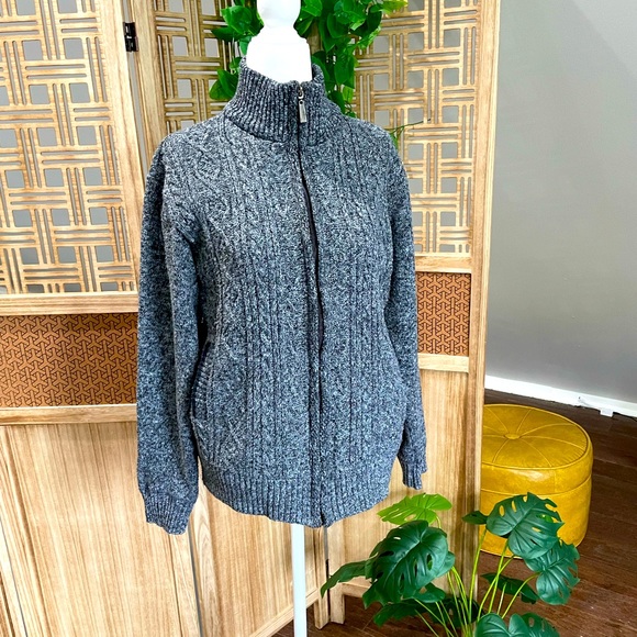 Cozy Cable Knit Men’s Sweater with Fleece Lining - Picture 5 of 7